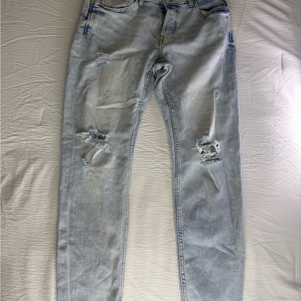Zara Light Blue Distressed Men’s Jeans